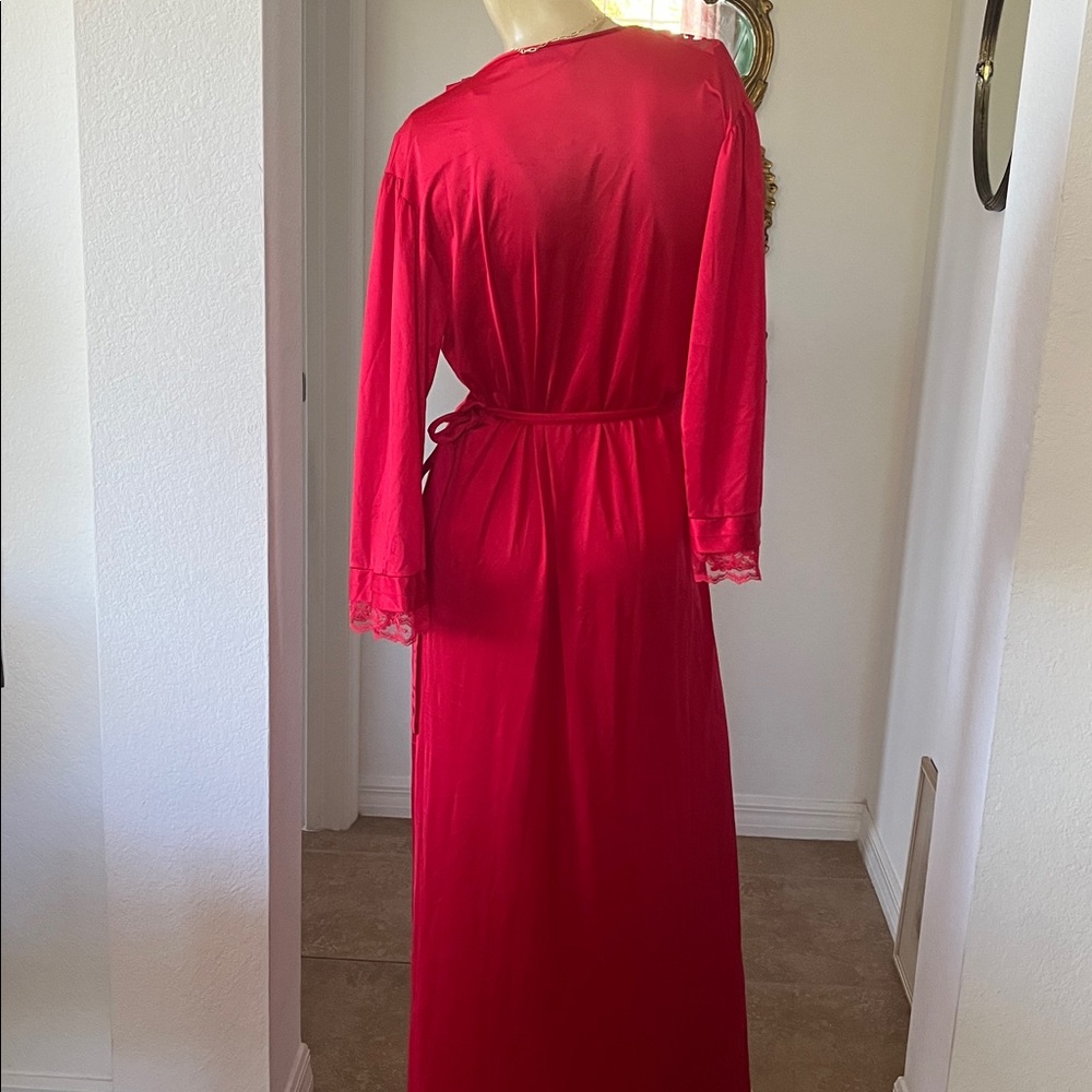 Vintage Gilead Red Robe - Picture 4 of 6